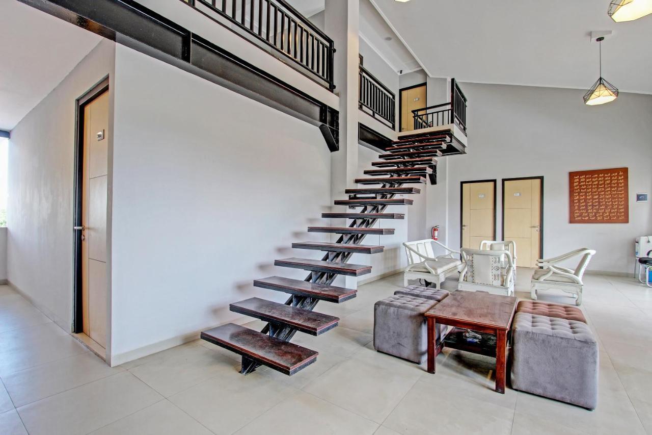 Hotel Capital O 91377 Mk Prime Syariah Semarang Esterno foto