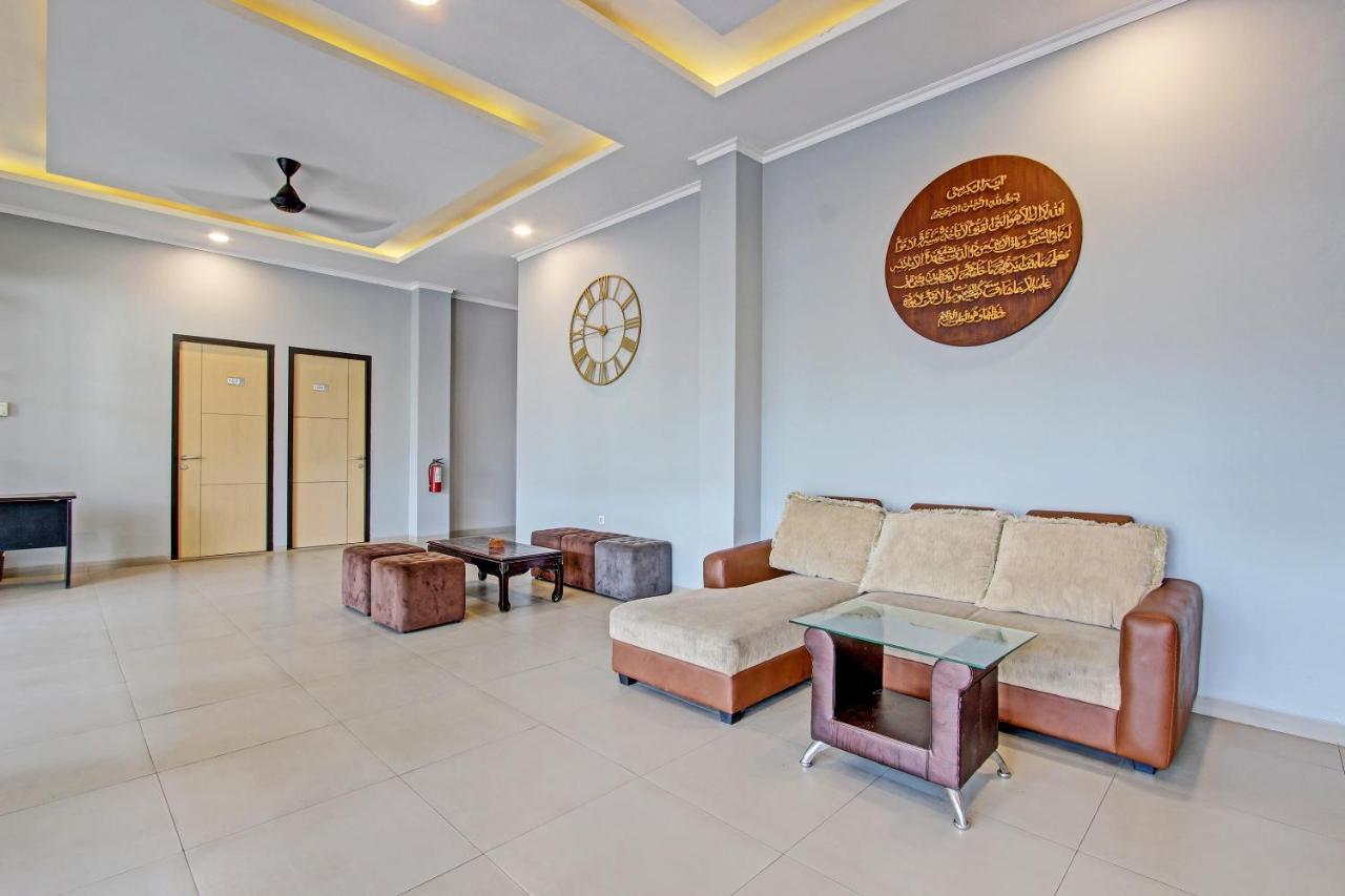 Hotel Capital O 91377 Mk Prime Syariah Semarang Esterno foto