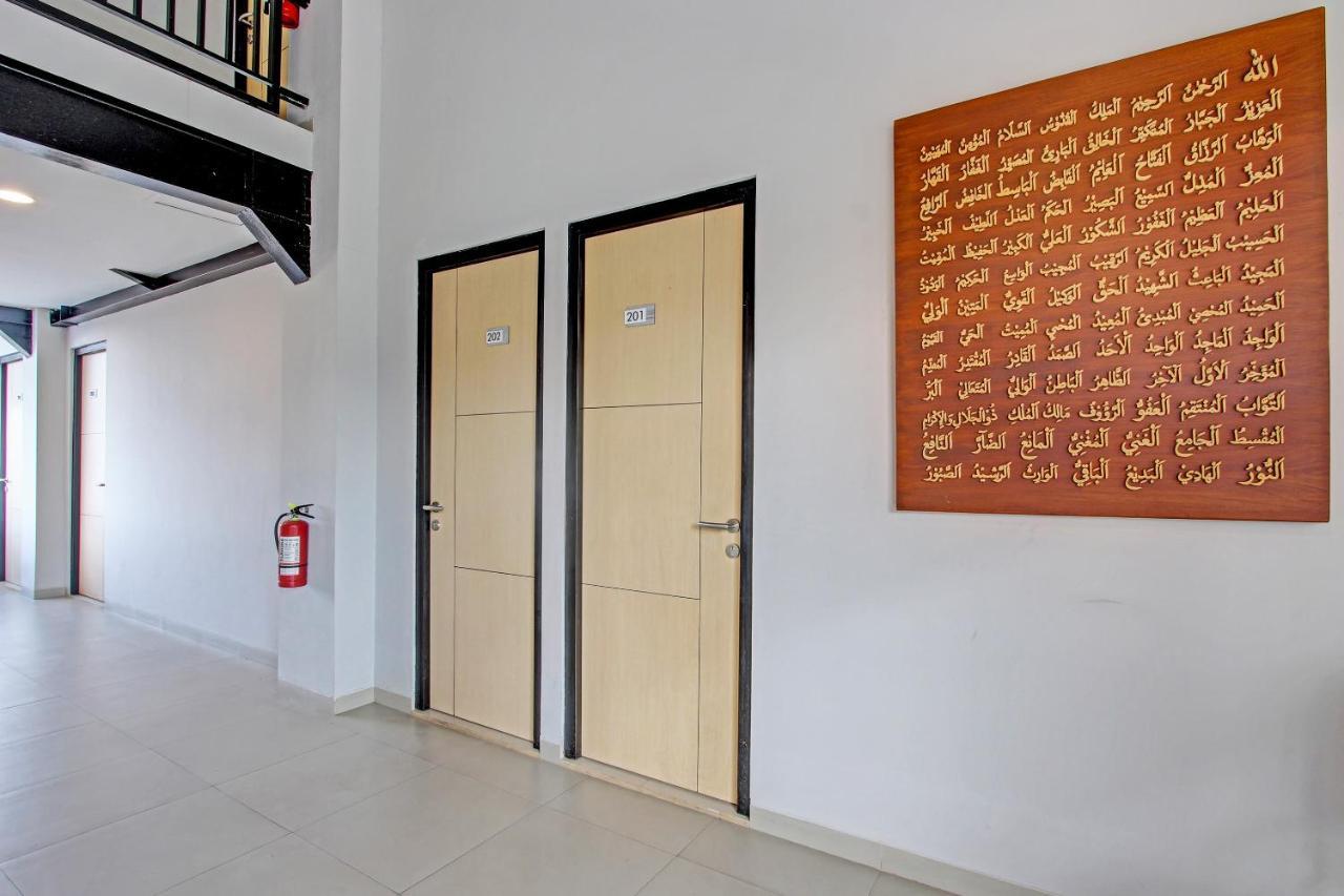 Hotel Capital O 91377 Mk Prime Syariah Semarang Esterno foto